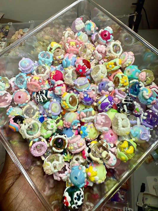 Perles paintes à la main 💕