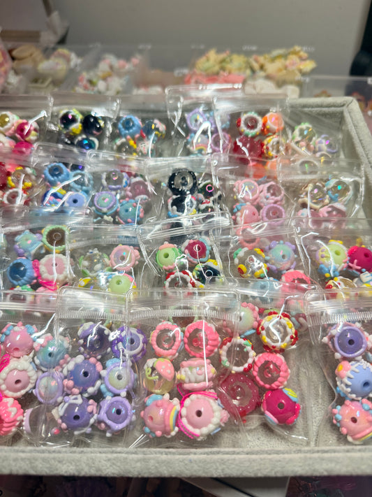 Perles paintes à la main 💕